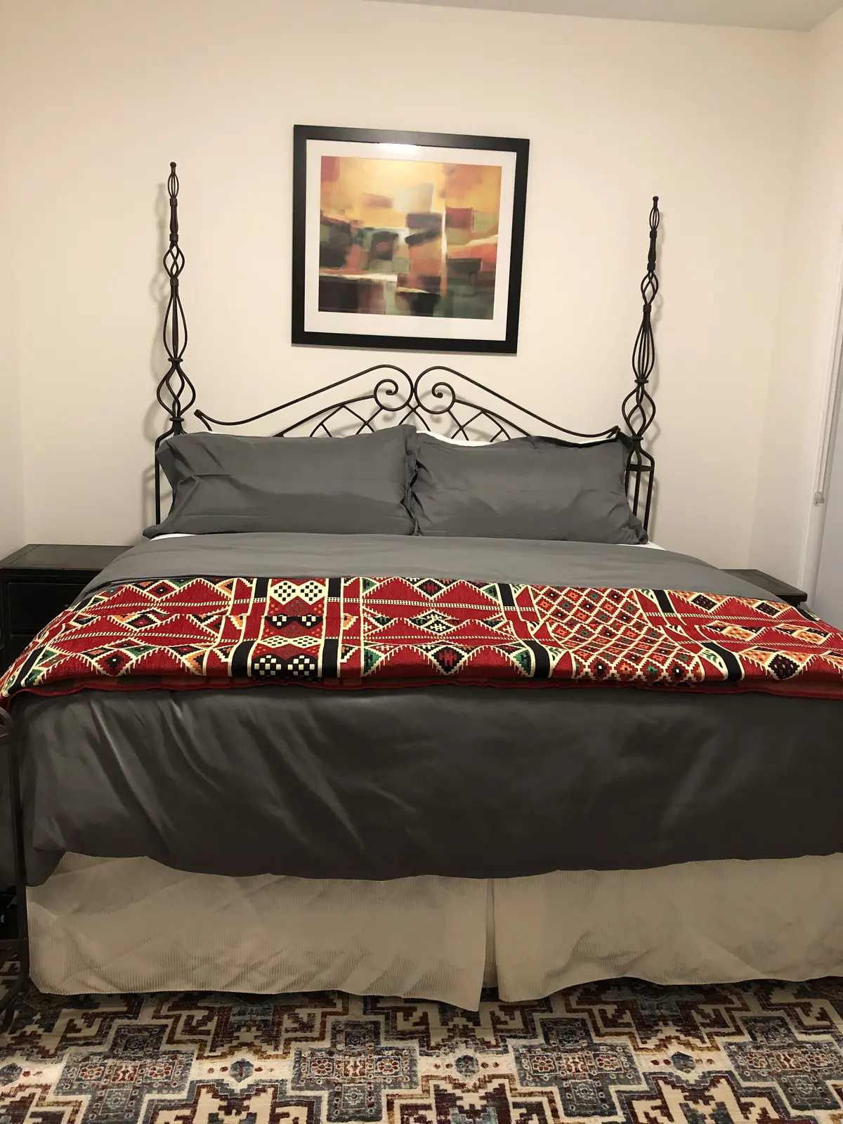 Aisha's Jewel bedroom 2 with queen bed, white bedding and window