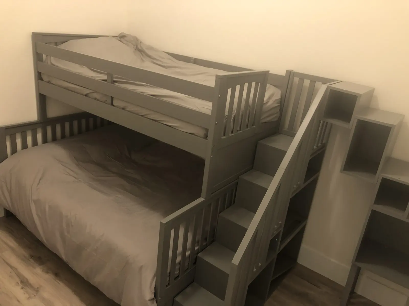 Aisha's Jewel bedroom 3 with twin beds and modern clean design